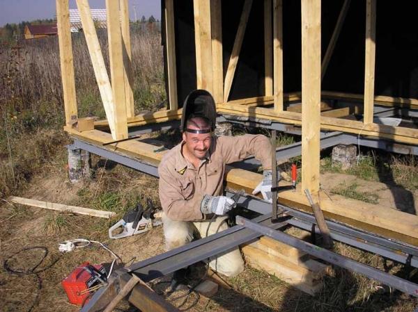 Бетонная стяжка на деревянный пол