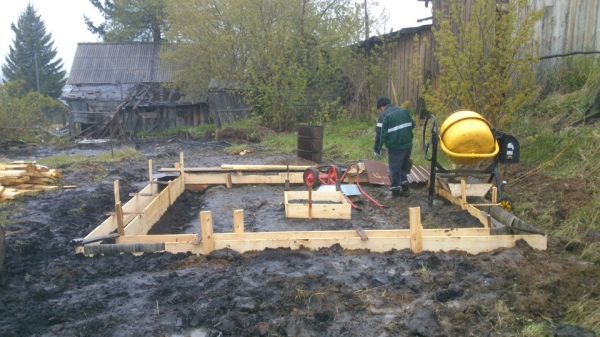 Продолжаем строительство бани весной Продолжаем строительство бани весной