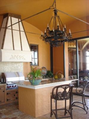 Летняя кухня на даче: варианты конструкций и советы по оформлению Летняя кухня на даче: варианты конструкций и советы по оформлению