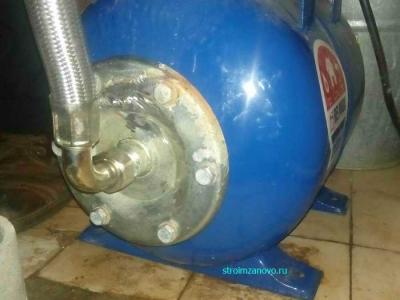 Проржавел фланец гидроаккумулятора насосной станции. Что делать?
Проржавел фланец гидроаккумулятора насосной станции. Что делать?