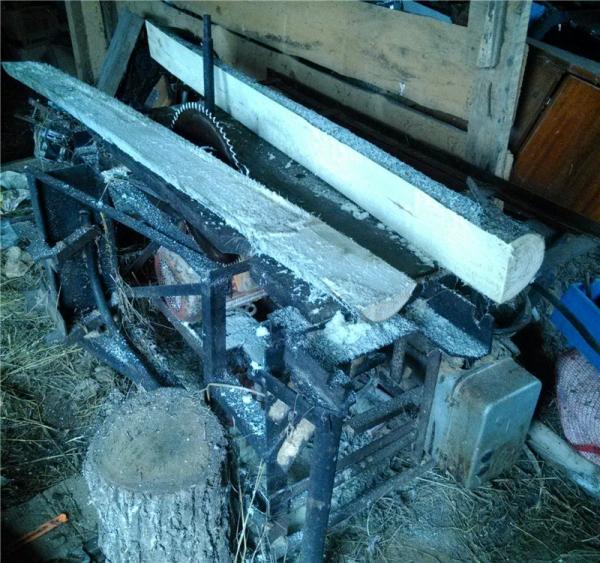 Настильный потолок в бане Настильный потолок в бане