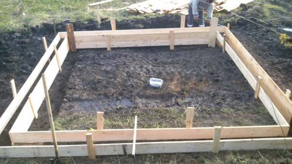 Продолжаем строительство бани весной Продолжаем строительство бани весной