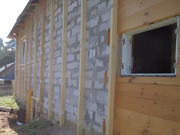 Одноэтажные бани с верандой