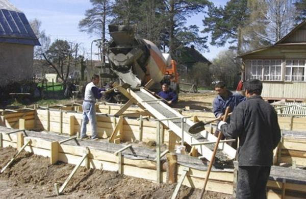 Одноэтажные бани с верандой