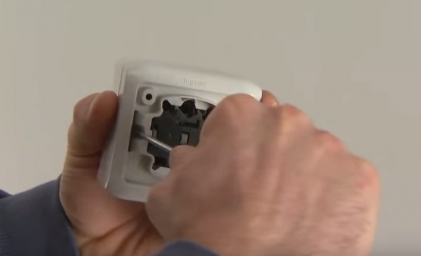 Как установить выключатель света в бане Как установить выключатель света в бане