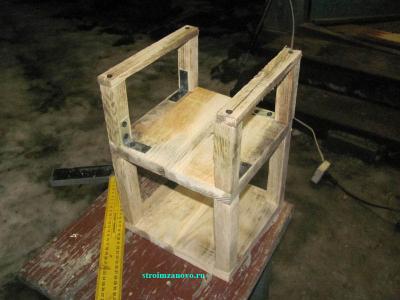  
Кормушка для птиц своими руками