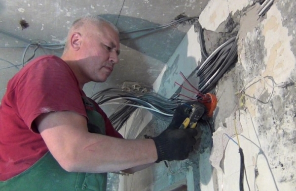 Электромонтажные работы в квартире: поэтапная схема выполнения