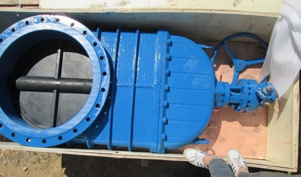 Задвижка запорная с обрезиненным клином фланцевая: конструкция, назначение Задвижка запорная с обрезиненным клином фланцевая: конструкция, назначение