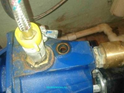 Проржавел фланец гидроаккумулятора насосной станции. Что делать?
Проржавел фланец гидроаккумулятора насосной станции. Что делать?