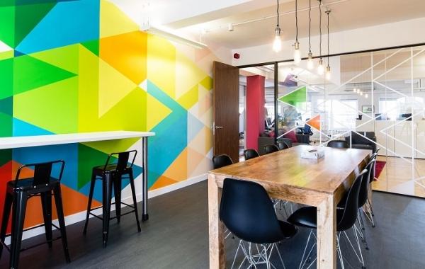 Отделка стен в офисе (фото): как создать продуктивную атмосферу Отделка стен в офисе (фото): как создать продуктивную атмосферу