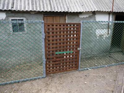 Деревянная калитка
Деревянная калитка