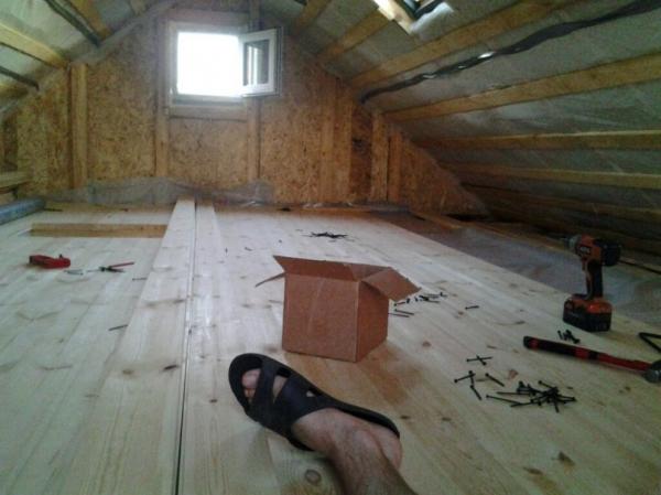 Подшивной потолок в бане Подшивной потолок в бане