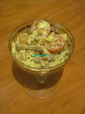  
Салат цезарь с курицей и сухариками