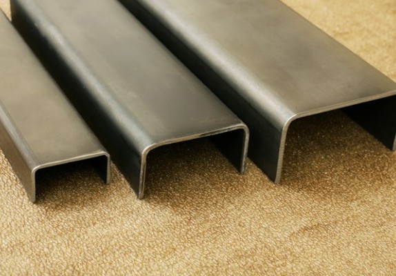 Как установить маяки для выравнивания пола