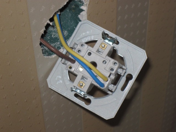 Как установить выключатель света в бане Как установить выключатель света в бане