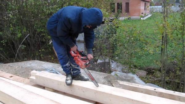 Настильный потолок в бане Настильный потолок в бане