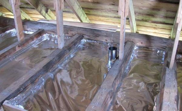 Подшивной потолок в бане Подшивной потолок в бане