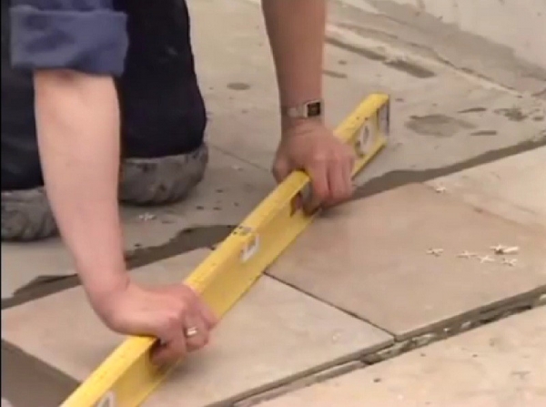 Укладка плитки на деревянный пол Укладка плитки на деревянный пол