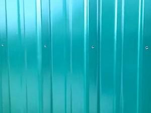 Как построить забор из профлиста своими руками: этапы подготовки и видео пример самостоятельного строительства забора из профлиста Как построить забор из профлиста своими руками: этапы подготовки и видео пример самостоятельного строительства забора из профлиста