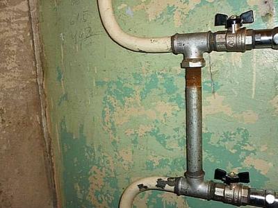 Подключение полотенцесушителя к стояку горячей воды схема Подключение полотенцесушителя к стояку горячей воды схема