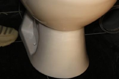 Крепление унитаза к полу — ТОП-5 способов с инструкциями!