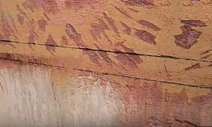 Как заделать стык между ванной и стеной