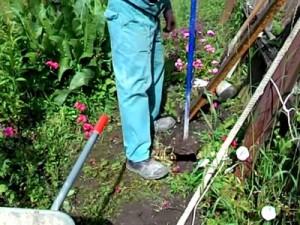 Как построить забор из профлиста своими руками: этапы подготовки и видео пример самостоятельного строительства забора из профлиста Как построить забор из профлиста своими руками: этапы подготовки и видео пример самостоятельного строительства забора из профлиста