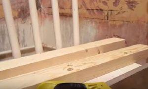 Как заделать стык между ванной и стеной