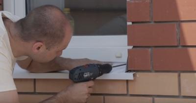 Установка откосов на пластиковые окна — проверенные способы с инструкциями