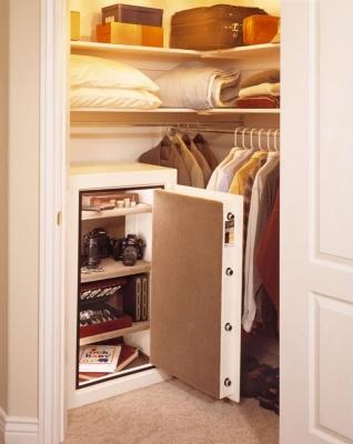 Сейфы для квартиры — критерии выбора, популярные модели и изготовление своими руками