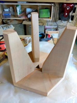 Мебель из натурального дерева своими руками для дома и сада: инструкции по изготовлению Мебель из натурального дерева своими руками для дома и сада: инструкции по изготовлению