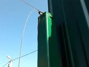 Как построить забор из профлиста своими руками: этапы подготовки и видео пример самостоятельного строительства забора из профлиста Как построить забор из профлиста своими руками: этапы подготовки и видео пример самостоятельного строительства забора из профлиста