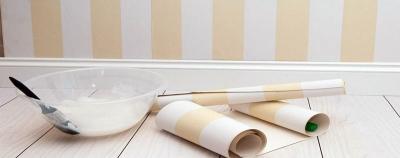 Откуда начинать клеить обои в комнате — все способы поклейки + инструкции