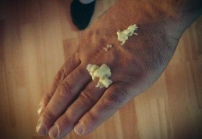 Чем отмыть монтажную пену