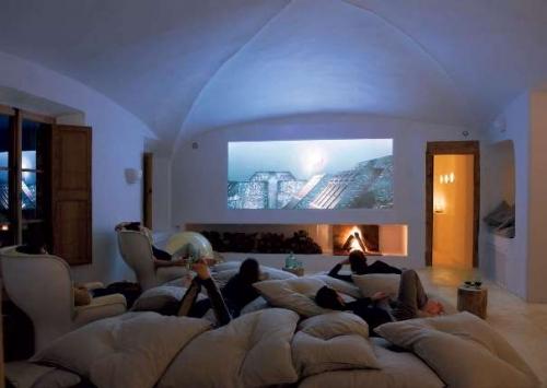 Интерьер домашнего кинотеатра: как обустроить Интерьер домашнего кинотеатра: как обустроить