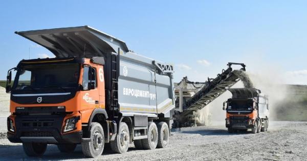 «Кавказцемент» и «Мальцовский портландцемент» обновили парк автотехники самосвалами Volvo