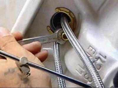 Смеситель для раковины в ванную комнату: полезные рекомендации для приобретения и установки смесителя в ванной комнате