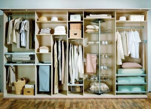 Секции в шкафу-купе: какие выбрать
