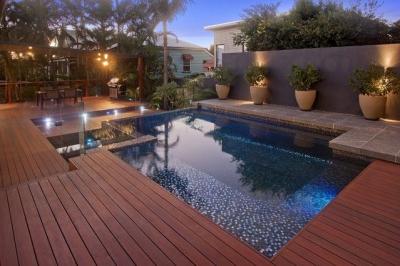 Деревянная терраса вокруг бассейна: проект деревянной террасы, подготовительные этапы и укладки своими руками