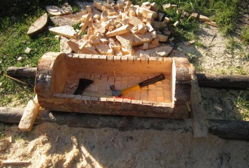 Оригинальное оформление клумб – вторая жизнь для брёвен и пней Оригинальное оформление клумб – вторая жизнь для брёвен и пней