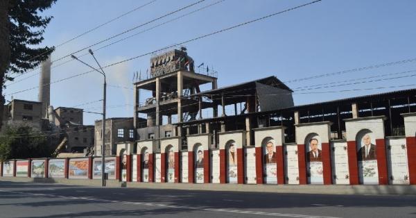 «Таджикцементу» дали налоговые льготы для переноса завода на окраину Душанбе