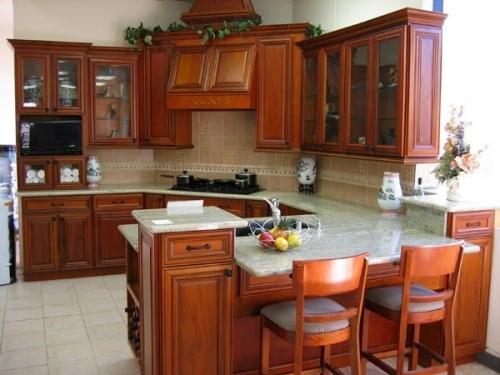 Кухня из массива дерева