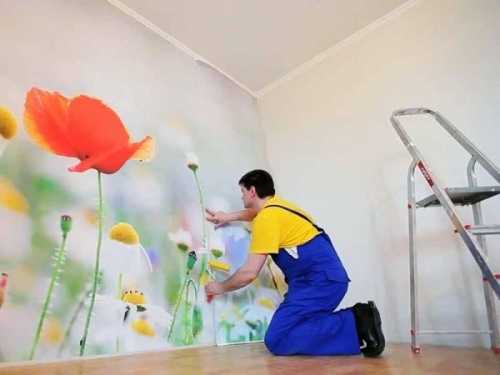 Как правильно клеить фотообои