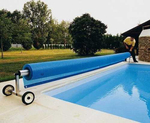 Как сохранить тепло в бассейне