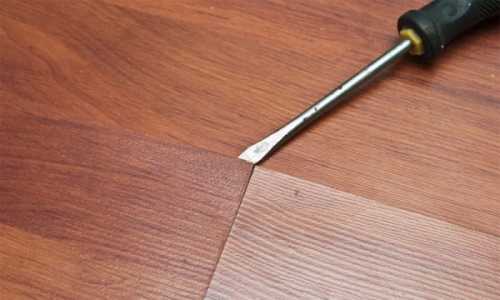 Вздулся ламинат: что делать