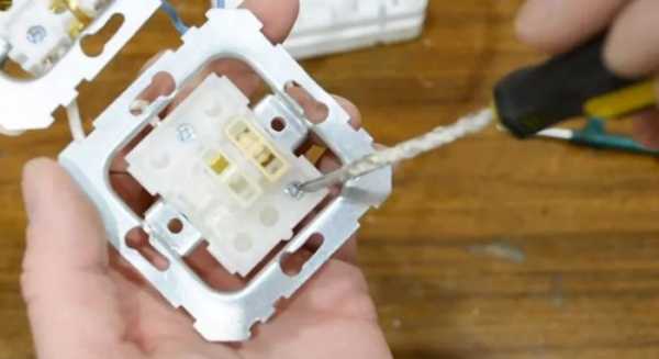 Как подключить розетку с выключателем: простая пошаговая инструкция