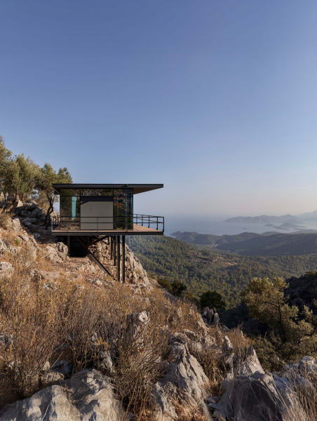 Дом в стиле минимализма и устойчивого развития Дом в стиле минимализма и устойчивого развития