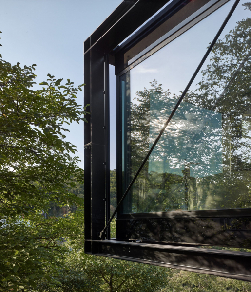 Мостообразная вилла с инновационным дизайном Мостообразная вилла с инновационным дизайном