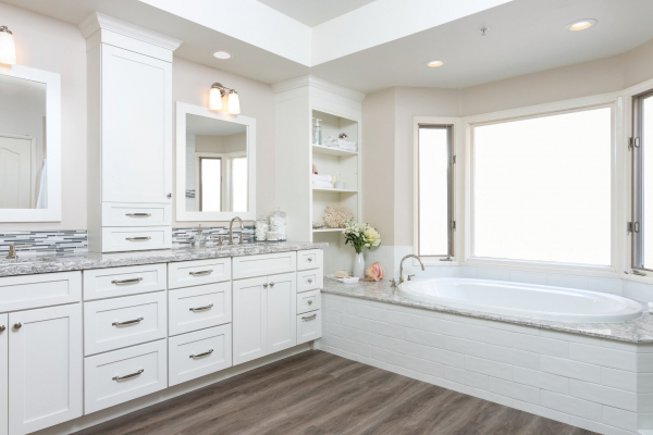 
						Как создать интерьер ванной комнаты, который легко убирать                    