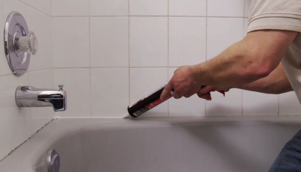 Как и чем удалить старый герметик и нанести новый Как и чем удалить старый герметик и нанести новый